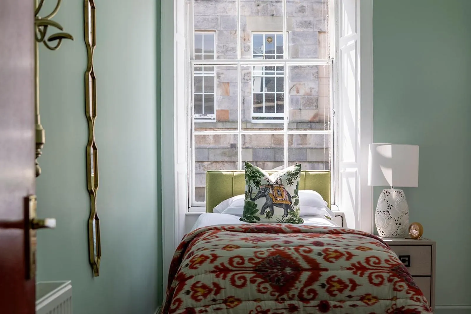 The Broughton Townhouse Hotel Edinburgh 3*,