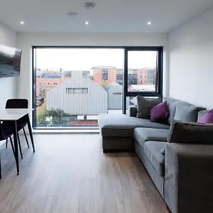 Charming 2br In The Heart Of Apartment Belfast